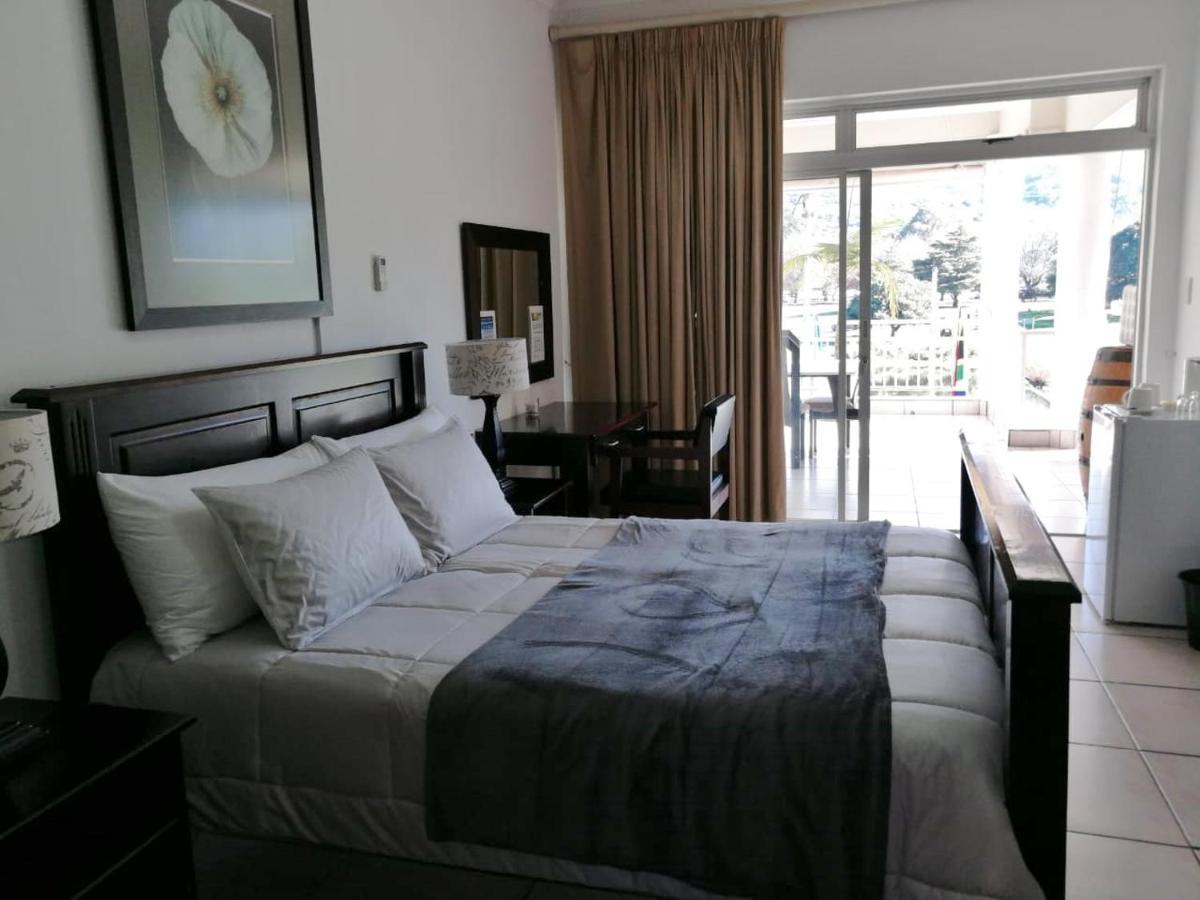 Sunset Boulevard Riverlodge Paarl Εξωτερικό φωτογραφία