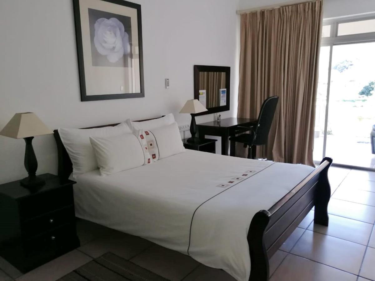 Sunset Boulevard Riverlodge Paarl Εξωτερικό φωτογραφία